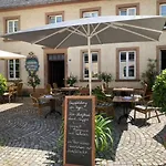 Warsberger Weinhof - & Weinwirtschaft Neumagen-Dhron