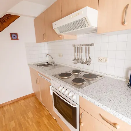 Pensión Warsberger Weinhof - & Weinwirtschaft