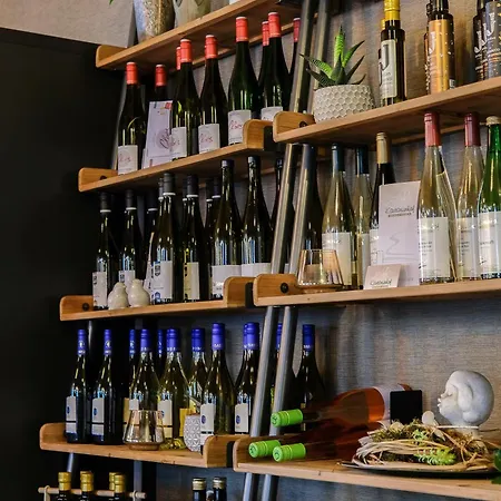 Guest house Warsberger Weinhof - & Weinwirtschaft Neumagen-Dhron