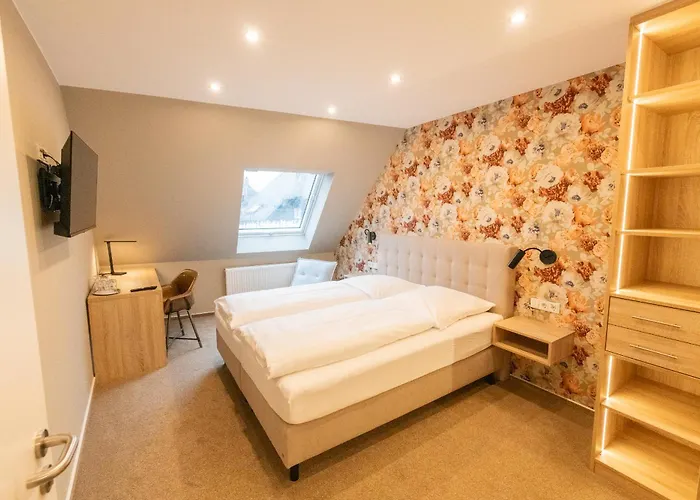 Warsberger Weinhof - & Weinwirtschaft 3* Neumagen-Dhron