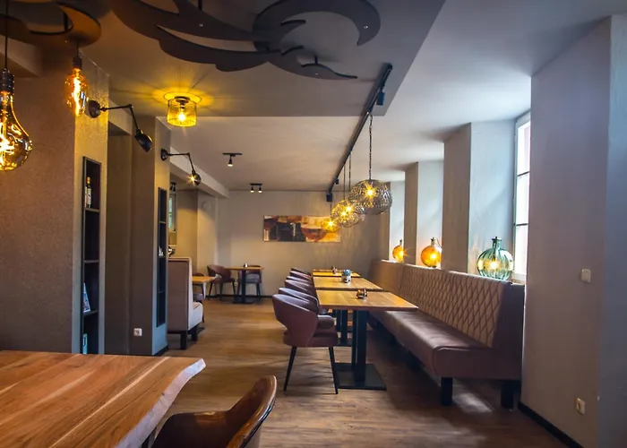 Maison d'hôtes Warsberger Weinhof - & Weinwirtschaft 3*